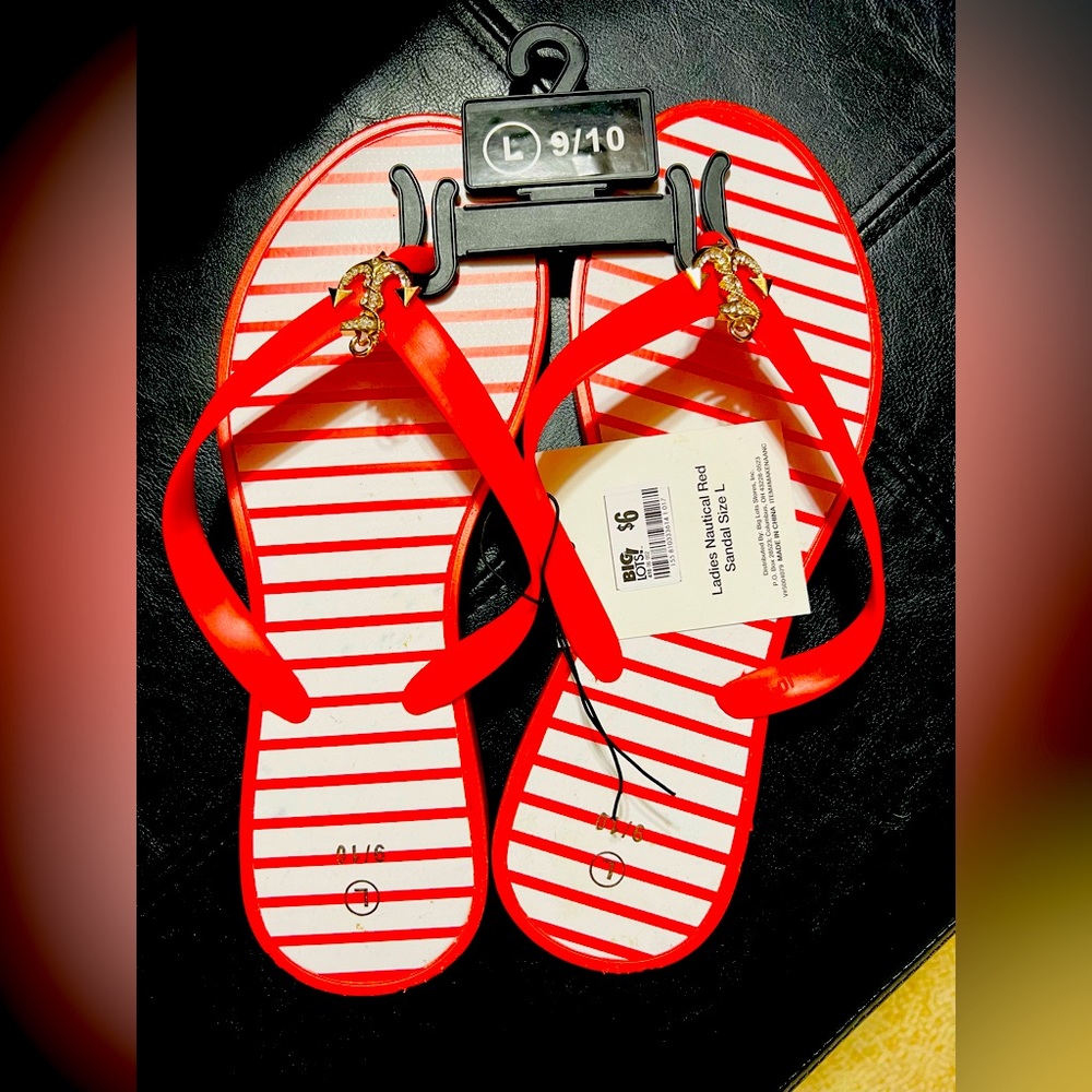 NWT Patriotic Red Anchor Flip Flops☀️